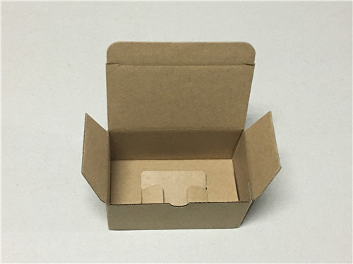 牛皮扣底纸盒 牛皮扣底纸盒