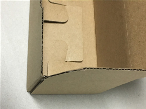 牛皮扣底纸盒 牛皮扣底纸盒